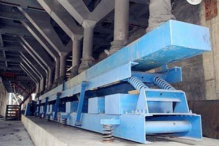 Classification of oscillating conveyor