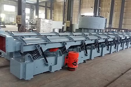 Inertial vibration hot material conveyor