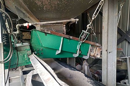 Vibratory feeder : working principle & Advantages